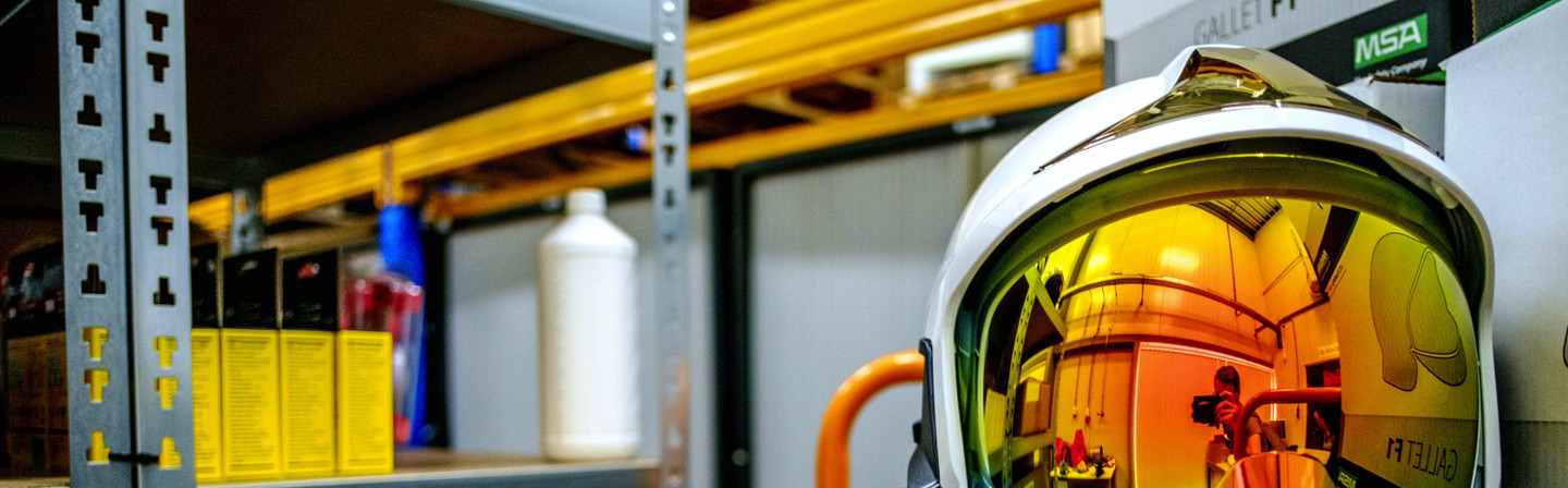 Waadpakken, Brandweermaterialen, Brandweer gerelateerde materialen.